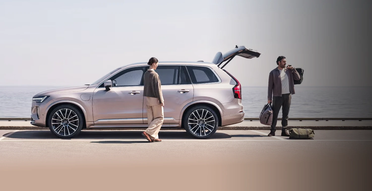 VOLVO XC90